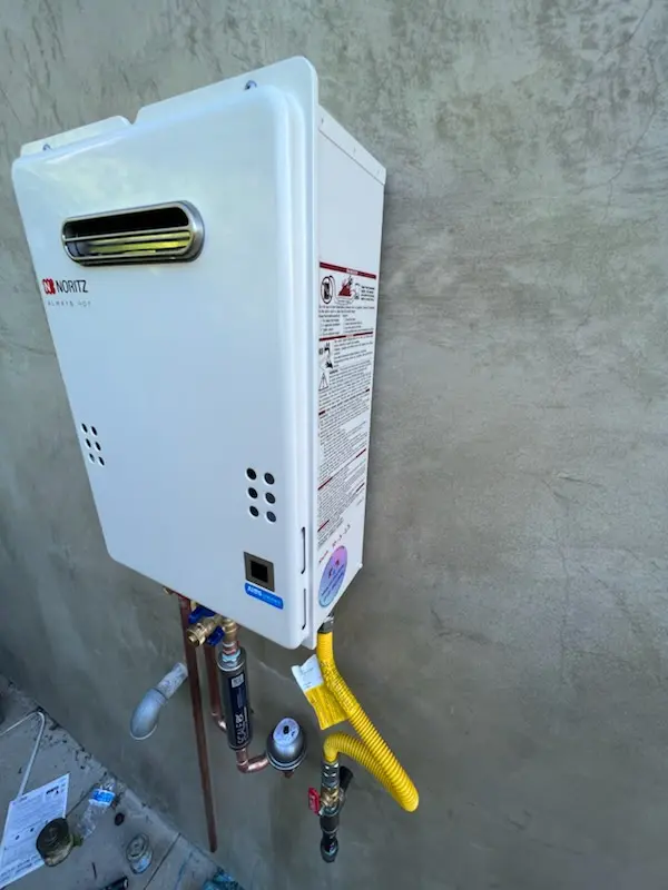Tankless water heater installation for Traymore homes